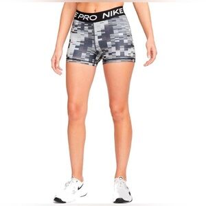 Nike Women's Pro Dri-FIT 3” All-Over-Print Short